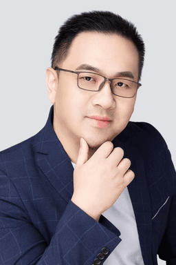 Thomas Zhang - Math & Science Specialist